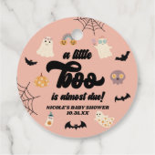 少しブーが来たぞ!ハロウィーンの赤ちゃんシャワー フェイバータグ (裏面)