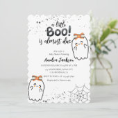 少しブーはほとんどハロウィーンの赤ちゃんシャワー 招待状 (スタンド正面)