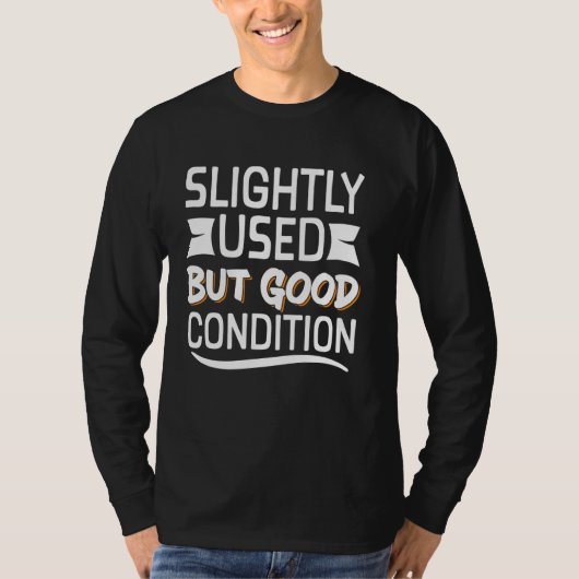 少し使用されるが良好な状態 Tシャツ (正面)