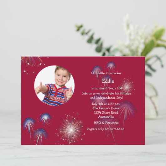 少し爆竹の写真の誕生日の招待状 招待状 (スタンド正面)