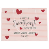 少し甘いバレンタインハートの赤ちゃんシャワー ラージペーパーバッグ (正面)