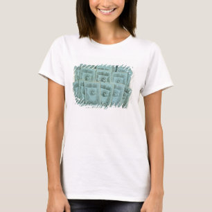 「少しDorritの月例問題からのカバー Tシャツ
