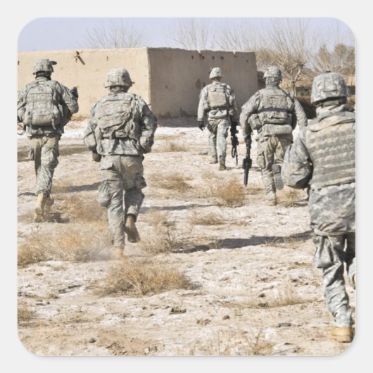 少人数の武器攻撃に応える兵士 スクエアシール (正面)