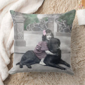 少女と愛犬 クッション (ブランケット)