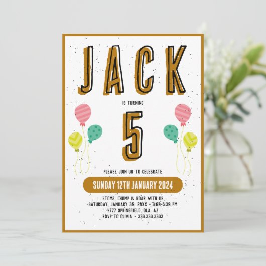 少年かわいいモダン金ゴールドテーマキッズフィフス誕生日パート 招待状 (スタンド正面)