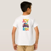 🚗 少年たちの楽しい車の日々 🌈 Tシャツ (裏面フル)