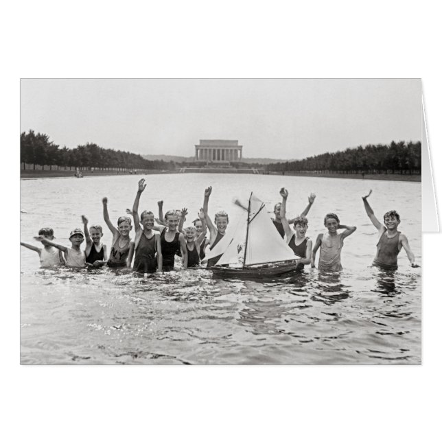 少年たちの水泳 1926年 (正面横)