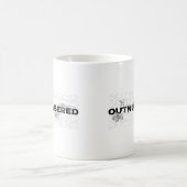 少年に囲まれたママ コーヒーマグカップ (中央)