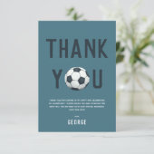 少年のかわいいサッカー スポーツ キッズ 1歳の誕生日 サンキューカード (スタンド正面)