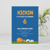少年のキックインアップ青いカラフル誕生日パーティー 招待状 (スタンド正面)
