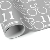 少年の年齢サイクリスト灰色11歳の誕生日ラップ ラッピングペーパー (ロールコーナー)