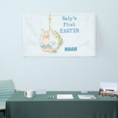 少年の最初の復活祭バニーの花のスイング 横断幕 (トレードショー)