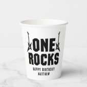 少年の白黒ワンロック1歳の誕生日 紙コップ (裏面)