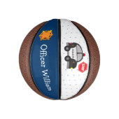 少年の警察官と車 ミニバスケットボール (縦)