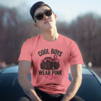 少年はピンクのシャツを着る – モンスタートラック 乳がん啓発 Tシャツ