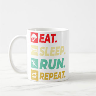 少年ランナーのための Eat Sleep Run Repeat ランニング デザイン コーヒーマグカップ