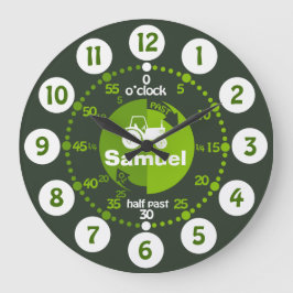 少年学が時間の緑の農園トラクターの時計を教える ラージ壁時計