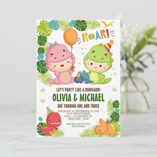 少年少女の恐竜の関節誕生日 招待状 (スタンド正面)