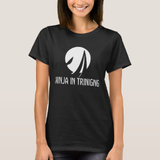 少年日本戦士忍者Eyのトレーニング忍者 Tシャツ