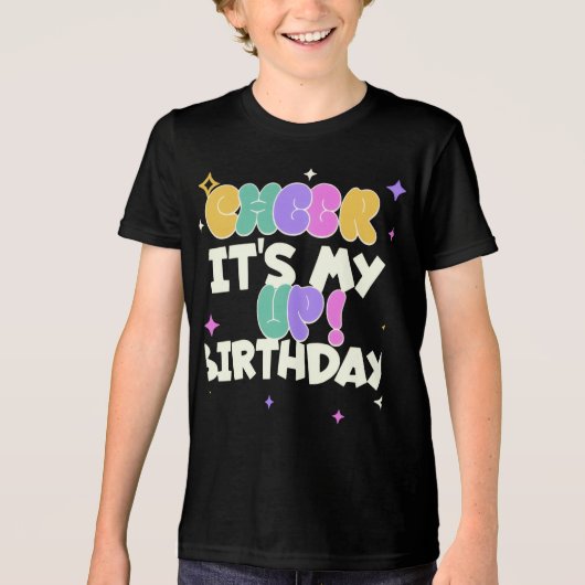 少年 誕生日 おめでとう Tシャツ (正面)