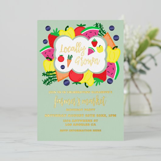 局所的に成長したファーマーズマーケット誕生日 箔招待状 (立ち正面)