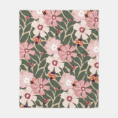 居心地の良いウッドランドラディバグ&ワイルドフラワー自然カラー フリースブランケット (正面)