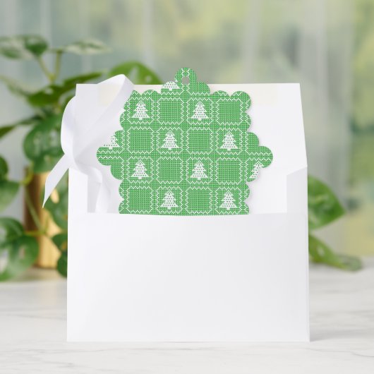 居心地の良いクリスマスツリーの醜いセーター市松模様にパターン オーナメントカード (封筒)