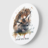 居心地の良いクリッター:ハリネズミの水色カスタム、 ラージ壁時計 (傾斜)