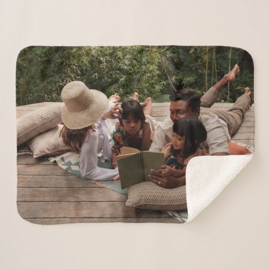 居心地の良いシェラパーソナライズされたパ写真毛布 – keepsake シェルパブランケット (正面(横))