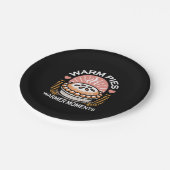 居心地の良いパイイラストレーション:暖かいパイ暖かい瞬間 ペーパープレート (アングル)