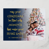 居心地の良いフェスティバル引用文フォトオーバーレイネイビークリスマス 箔シーズンポストカード (正面)