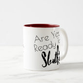 居心地の良いミステリーブッククラブスレーザー ツートーンマグカップ (正面右)