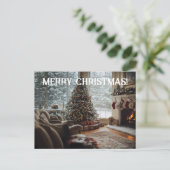 居心地の良いルームクリスマス、暖炉、木とストッキング シーズンポストカード (スタンド正面)