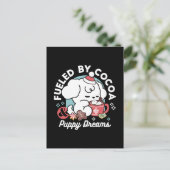 居心地の良い子犬の夢 – ホットチョコレートとクリスマス ポストカード (スタンド正面)