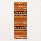 居心地の良い暖かい音色ヨガマット。名前をカスタムする&モノグラム ヨガマット (正面)