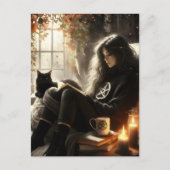 居心地の良い椅子で黒猫と本を読む魔女 ポストカード (正面)