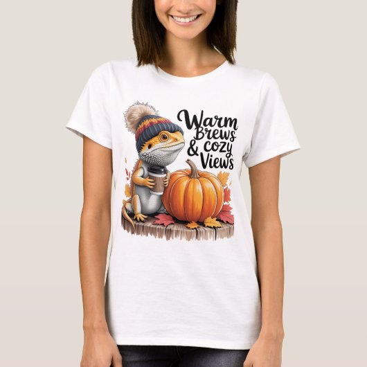 居心地の良い秋ひげドラゴンとコーヒー Tシャツ (正面)