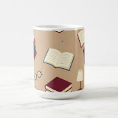居心地の良い読書コーナーの本のパターン コーヒーマグカップ (中央)