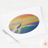 屋上サーファーの女の子 楕円形シール (封筒)