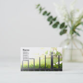 屋外の黒い鉄のフェンスの上 名刺 (スタンド正面)