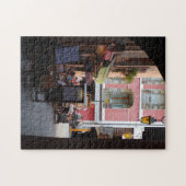 屋外のCafésの風変わりで古風でフランスのな町のレストラン ジグソーパズル (横)