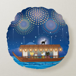 屋形船で花火をする猫たち ラウンドクッション