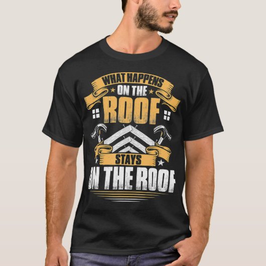 屋根の屋根の上で何が起こるか Tシャツ (正面)