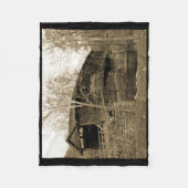 屋根付き橋 フリースブランケット (正面)