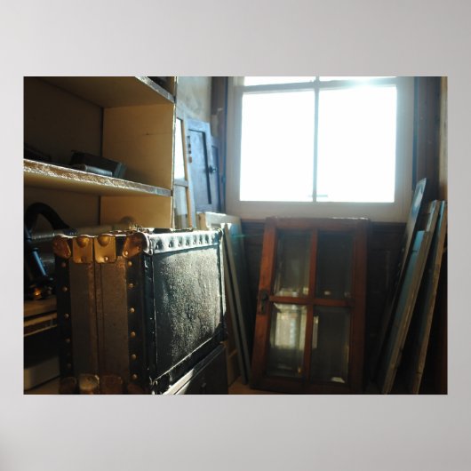 屋根裏のスーツケース ポスター (正面)