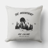 山々が呼び寄せていて我々は行く クッション (正面)