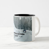 山々が呼び寄せていて私は行かなければならない。 ツートーンマグカップ (正面右)