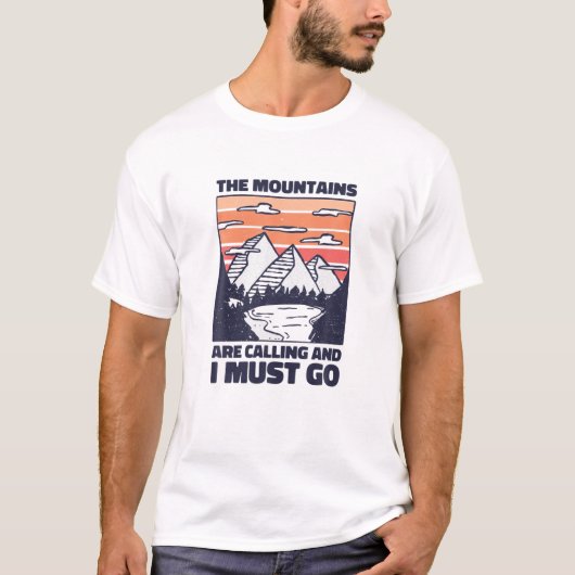 山々が呼び掛けてるから行かなくちゃ。レトロビン Tシャツ (正面)