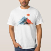 山々の峰々を彷徨う – 抽象的な山とキャンプファイヤー Tシャツ (正面)