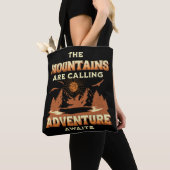 山々は、冒険を待っている トートバッグ (クローズアップ)